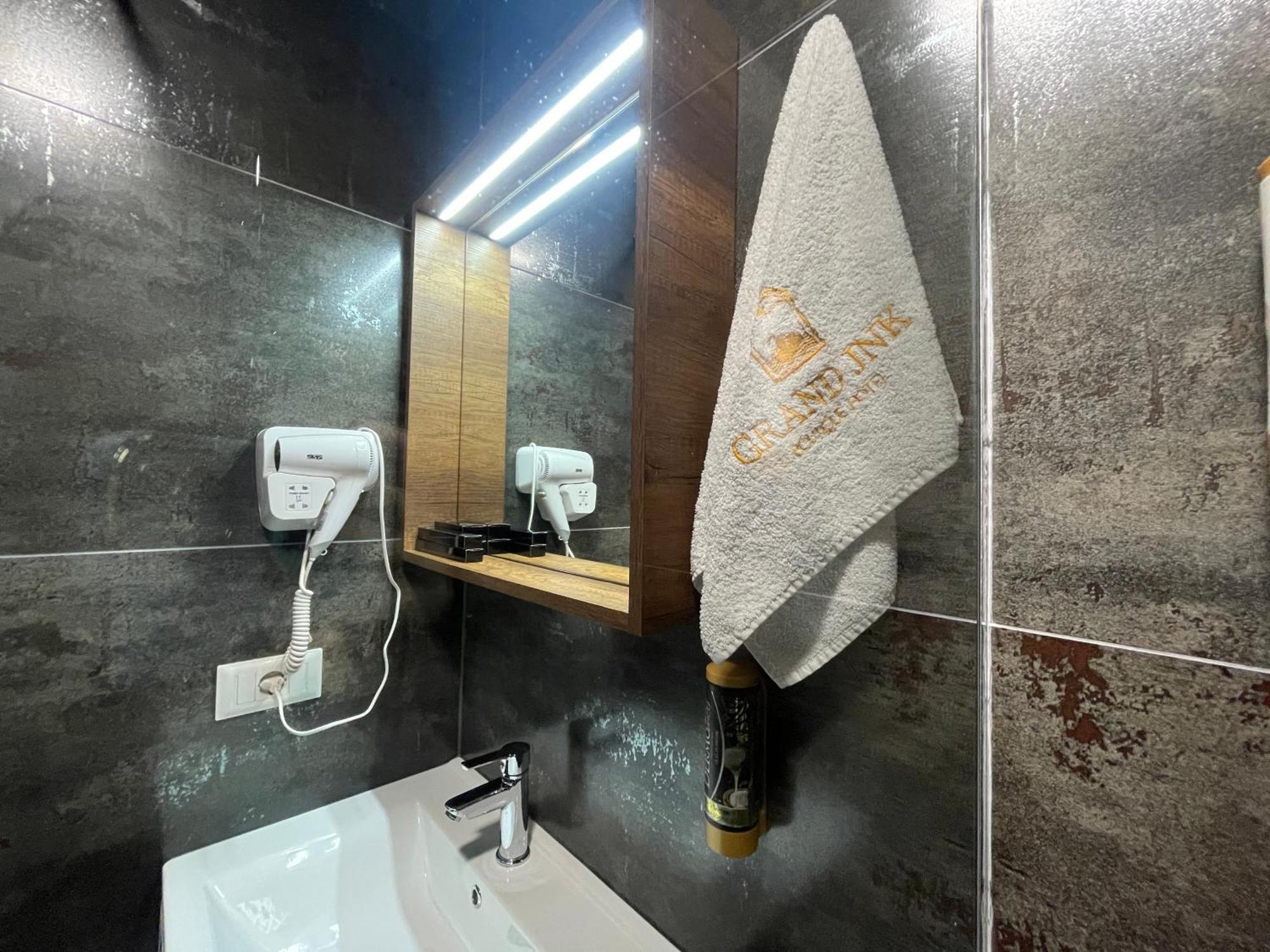Grand Jnk Boutique Hotel Kukes