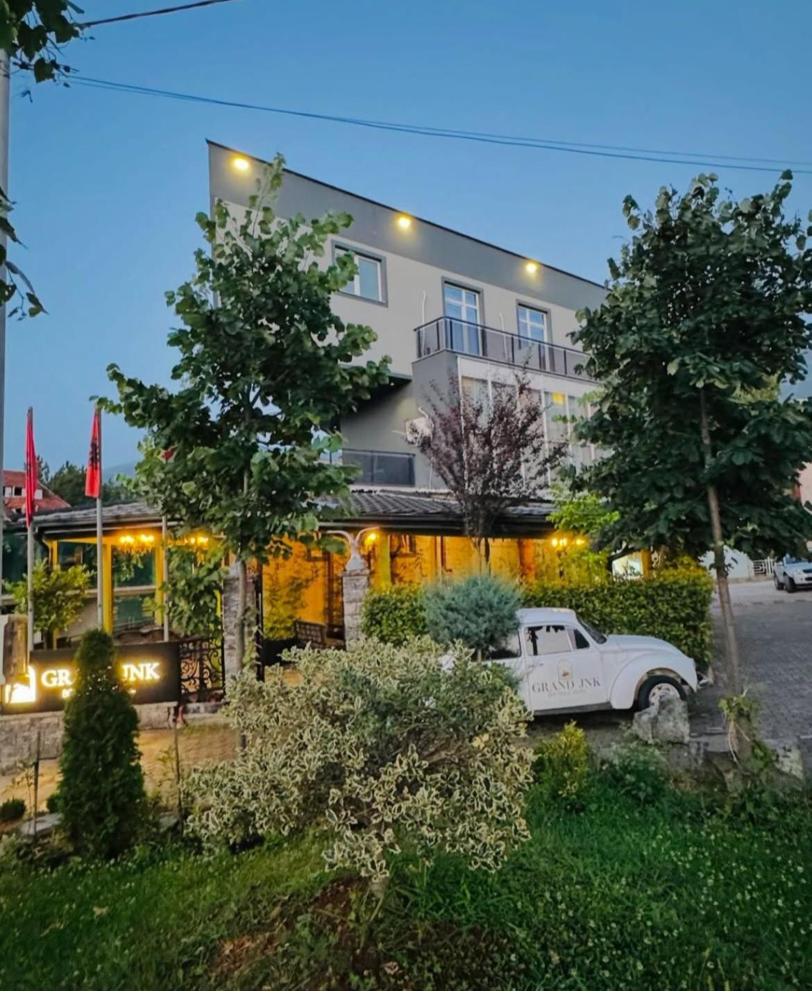 Grand Jnk Boutique Kukes